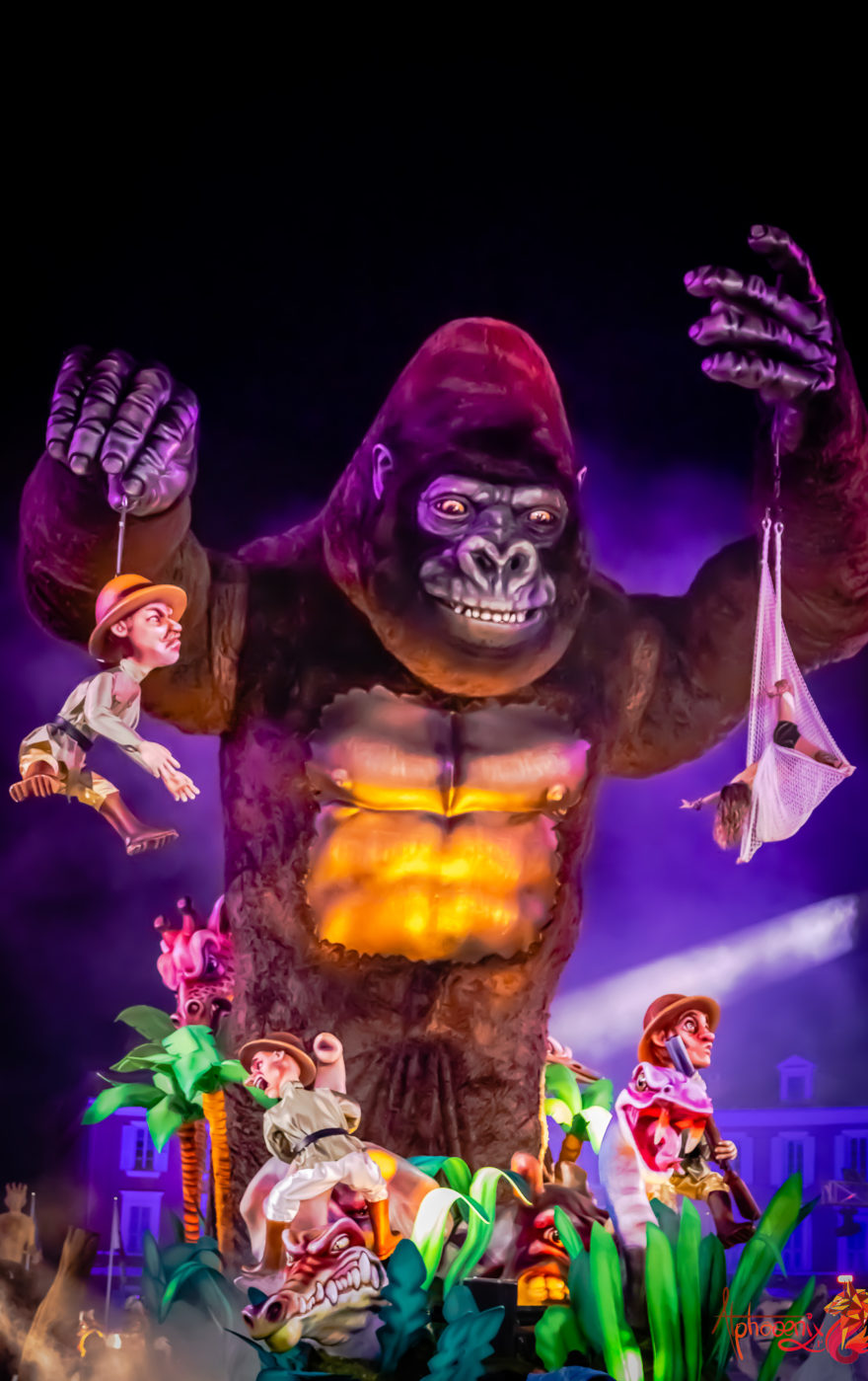 Carnaval de Nice 2022_Gorille Char Laissez-nous vivre