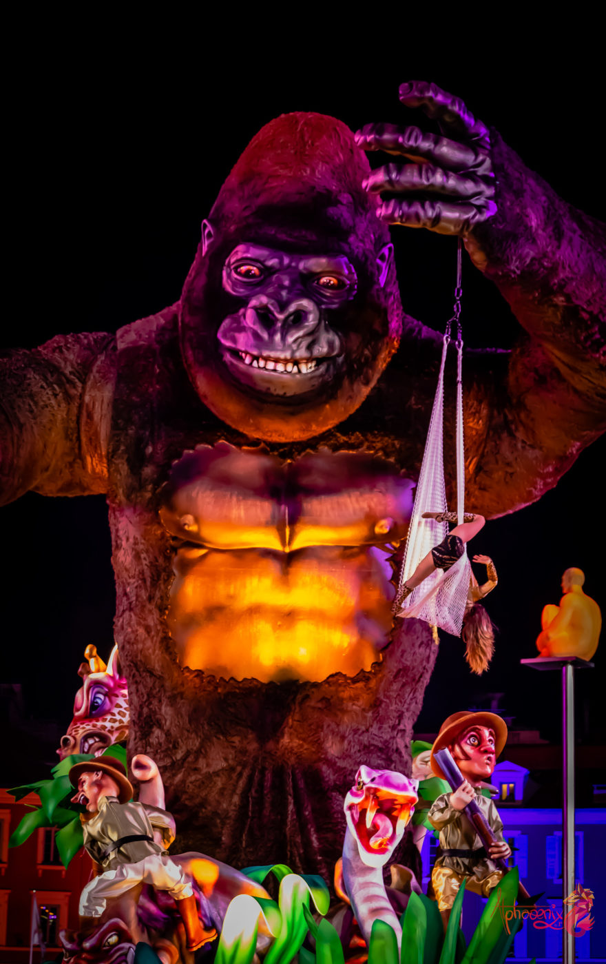 Carnaval de Nice 2022_Gorille Char Laissez-nous vivre